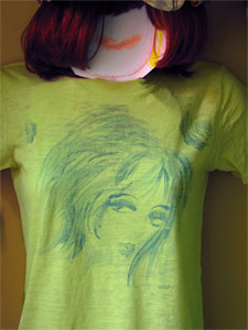 classic reflective girl - green burnout tee