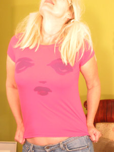goth girl - pink tee